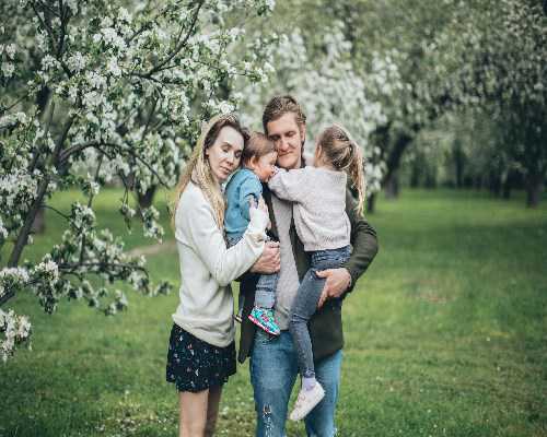 代怀女联系电话_代怀网,拿别人精子做试管费用总共需要多少?